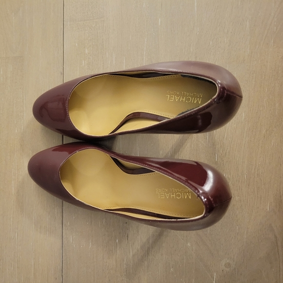 Michael Kors Heels Sz 7 - Picture 5 of 11